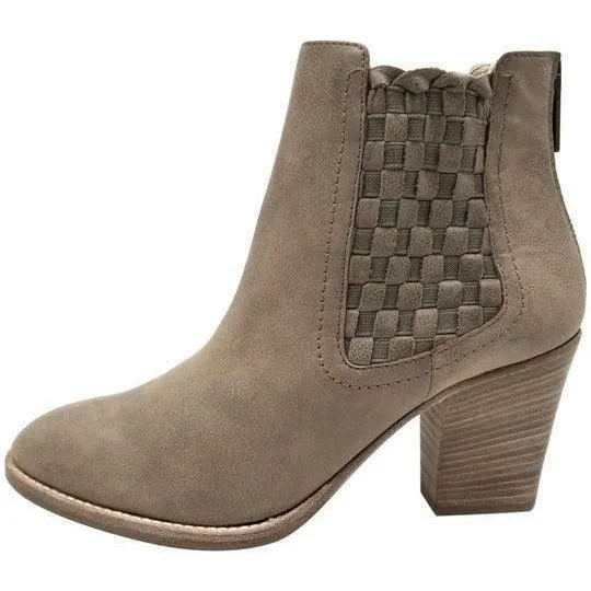 Aquatalia Frannie Leather Bootie Ankle Boots Womens Short Chelsea Boots Size 6 Tan