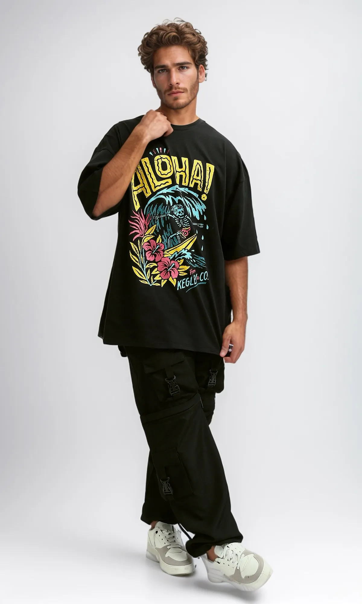 O182428 Round Neck Slip On Black Printed Tee